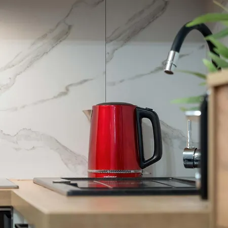 Klimatyczne W Lodzi Z Parkingiem I Duzym Umeblowanym Balkonem By Renters Łódź